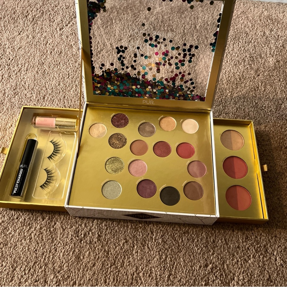 PUR Ltd Edition Celebrate Your Selfie “sweet 16” Collectors Makeup Set